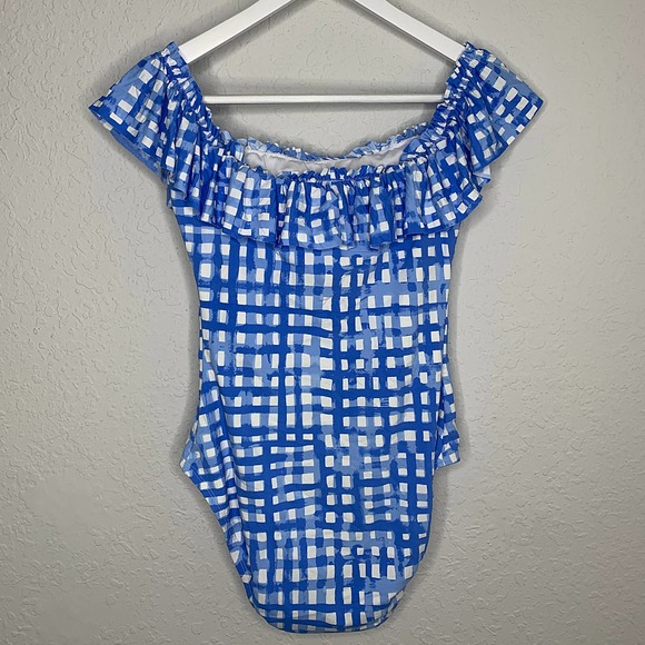 Lilly Pulitzer Fiesta One-Piece Swimsuit in Feelin' Beachy - Picture 10 of 15